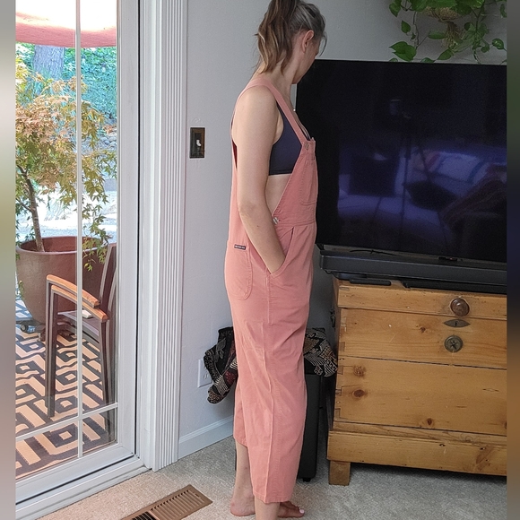 TSD two star dog Romper/ Jumpsuit salmon color, wide legged,1/4 length of pants - Picture 7 of 10